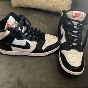 Nike panda dunks